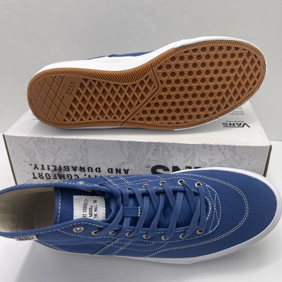 Vans Men’s Crockett High Decon
Canvas Blue/White
VN0007QVY6Z Sneakers - Picture 3 of 16
